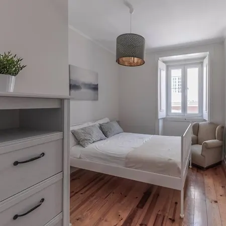 Apartment Sao Bento Design Lisbon